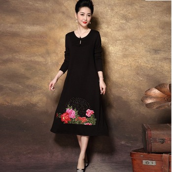 2019China style Fashion Women embroidery Rhinestone elegant long dress middle age Spring style party dress longo vestidos XXXXL